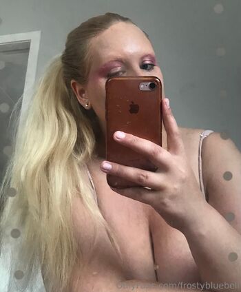 frostybluebel / frostybluebell nude photo #13