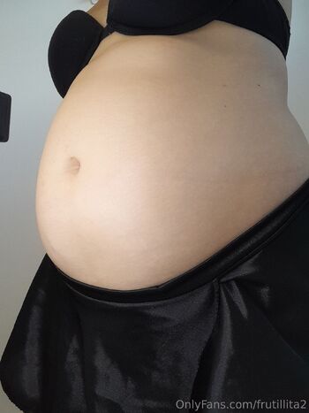 Belly / frutillita2 nude photo #16