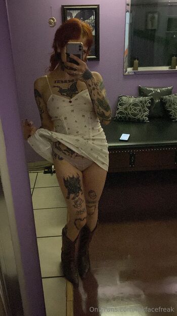 lac / fukfacefreak / fairytrappedunderthebridge nude photo #1