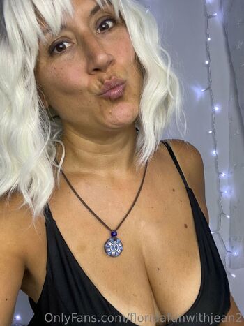 Kare / fundom47 nude photo #21