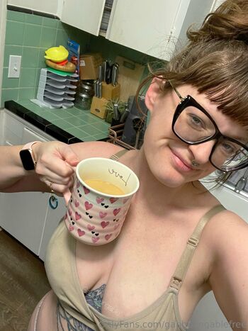 Gab Free OnlyFans / gabbbangablefree nude photo #30