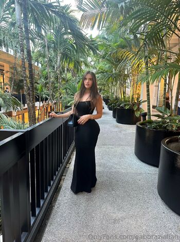 Gaby Gains / gabbrazialian nude photo #25