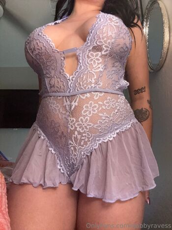 Gab / gabbyravess nude photo #3