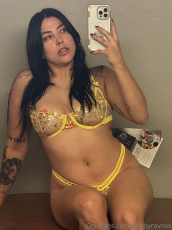 Gab / gabbyravess nude photo #8