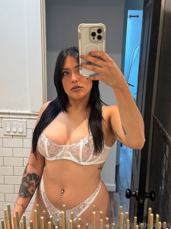 Gab / gabbyravess nude photo #9