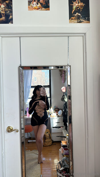 Gab / gabrielach nude photo #10