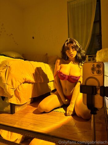 Gab / gabrielach nude photo #31