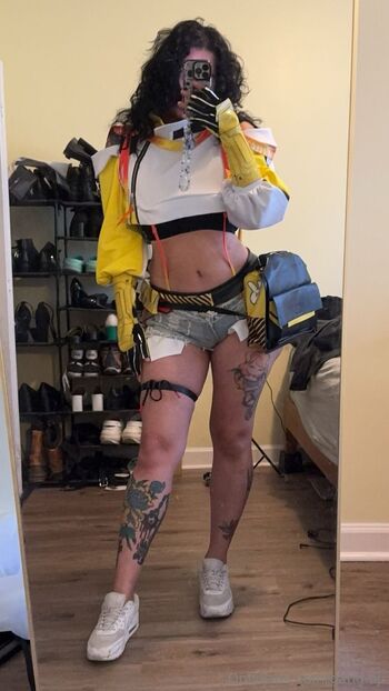 hele / gang.aji nude photo #5