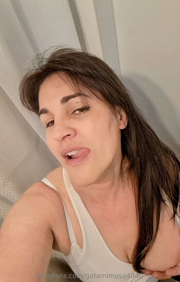 Innocent Mature / gatamimosa4040 nude photo #9