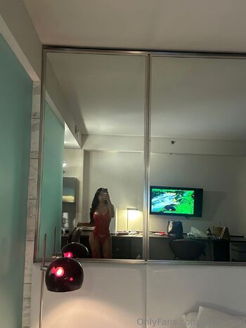 ga / gazzygurl nude photo #2