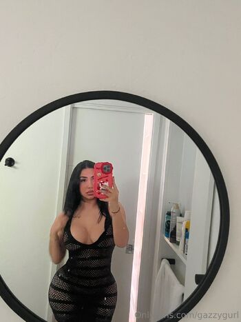 ga / gazzygurl nude photo #17