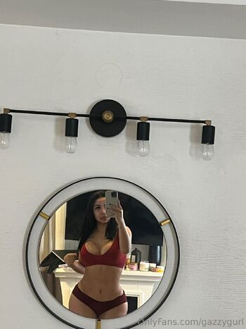 ga / gazzygurl nude photo #34