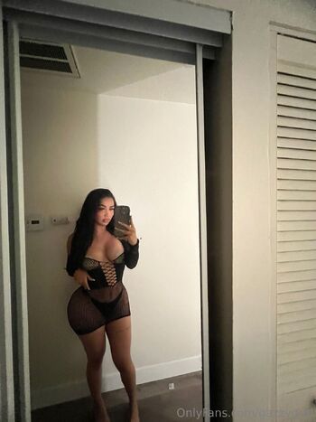 ga / gazzygurl nude photo #36