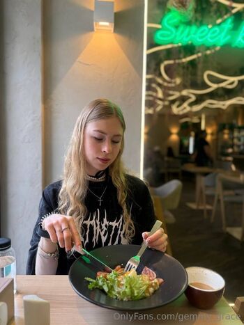 𝑱𝒊𝒏𝒂 𝑹𝒚𝒅𝒂𝒓 / gemmy_grace nude photo #2