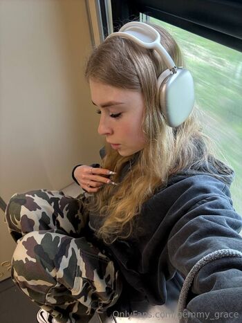 𝑱𝒊𝒏𝒂 𝑹𝒚𝒅𝒂𝒓 / gemmy_grace nude photo #4