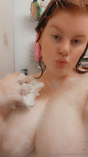 Eve Elizabet / genevieve.ellis nude photo #4