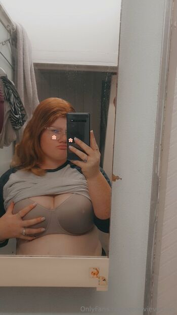 Eve Elizabet / genevieve.ellis nude photo #11