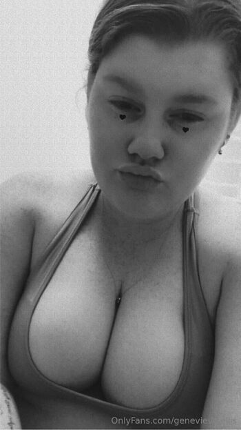 Eve Elizabet / genevieve.ellis nude photo #30