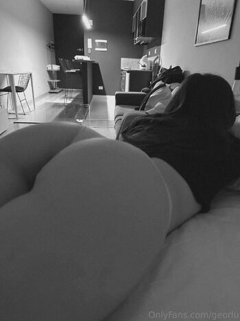 Georlu / georlu nude photo #23