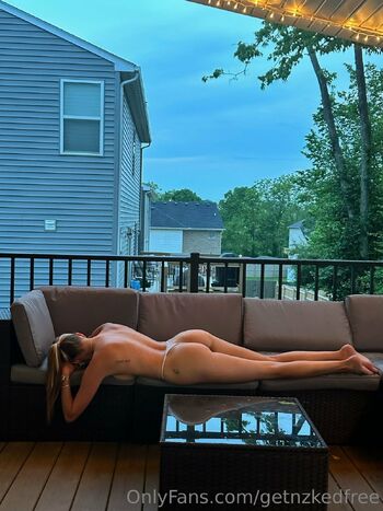 mckenzi / getnzkedvault nude photo #34