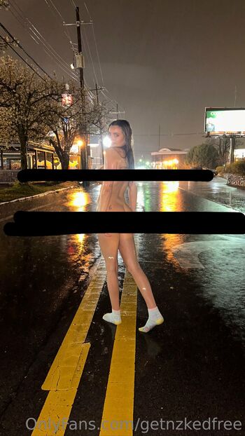 mckenzi / getnzkedvault nude photo #39