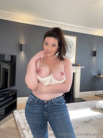 ALICE / gfe-alice nude photo #102