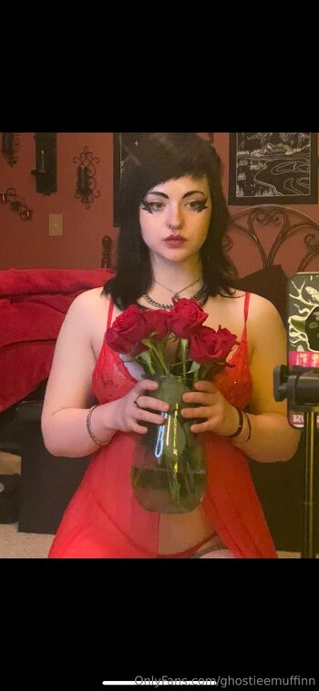 Ghostie / ghostieemuffinn nude photo #17