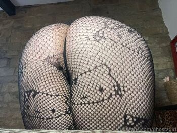 R / ghostzgirl nude photo #19