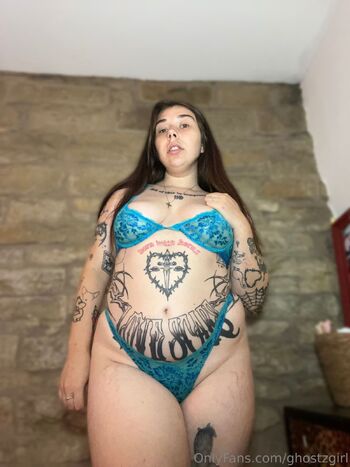 R / ghostzgirl nude photo #33