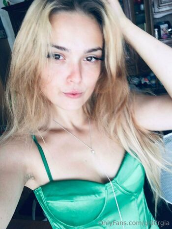 Giorgi / gi00rgia nude photo #5