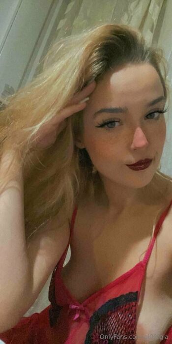 Giorgi / gi00rgia nude photo #6