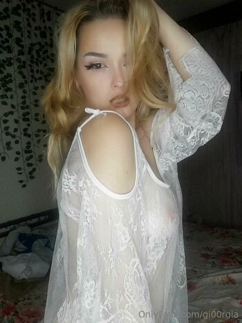 Giorgi / gi00rgia nude photo #8