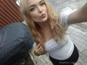 Giorgi / gi00rgia nude photo #16