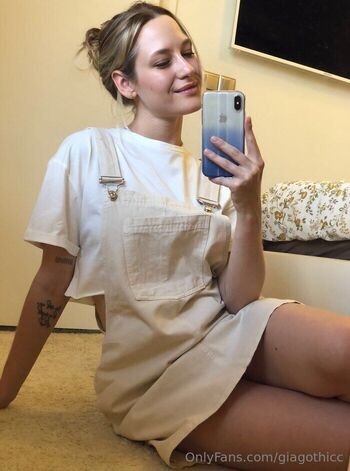 Gia Gothicc / giagothicc nude photo #25