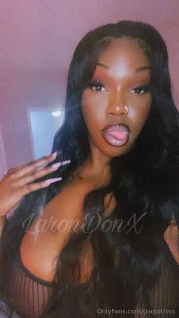 Gia Gothicc / giagothicc nude photo #38