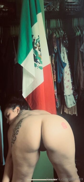 Giahh / giahhh69 nude photo #10