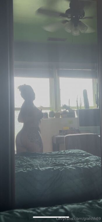Giahh / giahhh69 nude photo #22
