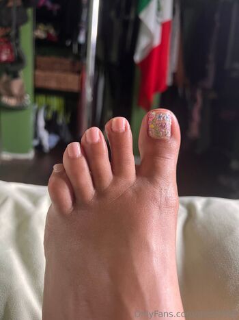 Giahh / giahhh69 nude photo #32