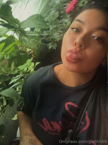 Giahh / giahhh69 nude photo #33