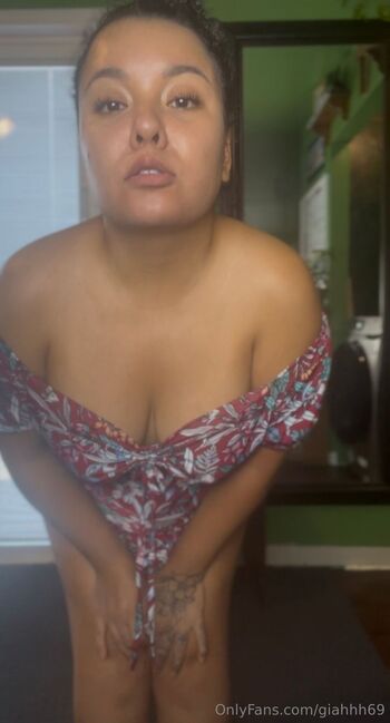 Giahh / giahhh69 nude photo #36