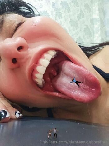 Giantess Vore Debora Fre / giantess.deborafree nude photo #5