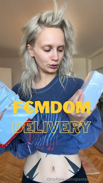 GoddessVov / giantess_vovk nude photo #3