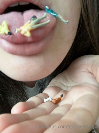 Tessa the Gian / giantesstessa nude photo #16