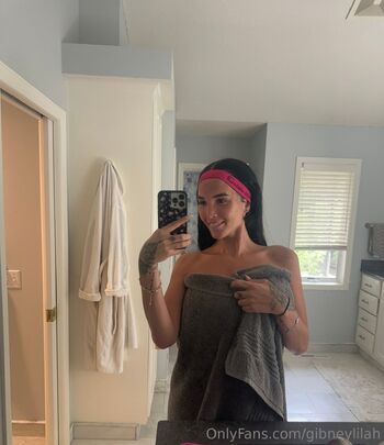 Lilah Gibney / gibneylilah nude photo #39