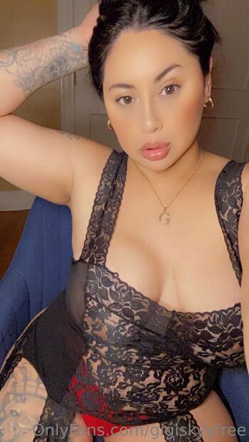 pussy sooo FAT / gigiskyyfree nude photo #24