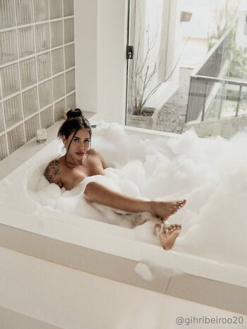 Gisele Ribeir / gihribeiro nude photo #31