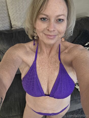 Housewife Rose onlin / gilfyrose nude photo #5
