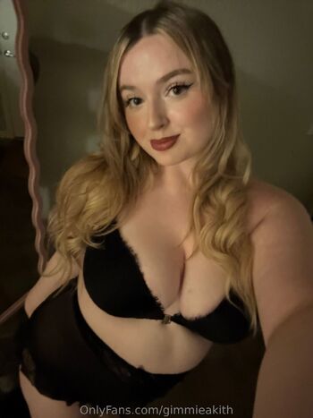 Mik / gimmieakith nude photo #21