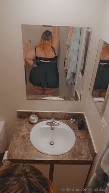 Regina So / gina.solx nude photo #8