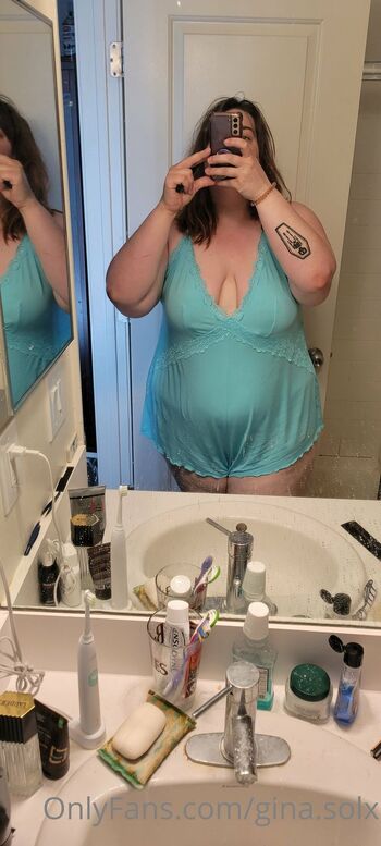 Regina So / gina.solx nude photo #21